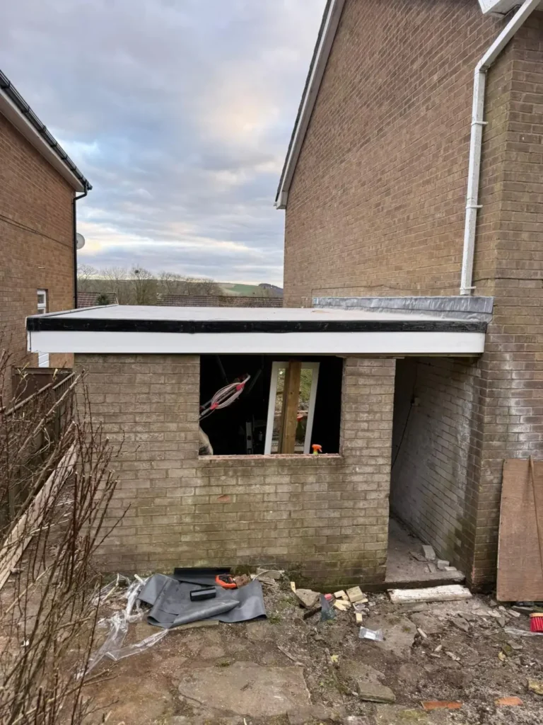 Flat roof on a single-storey extension
